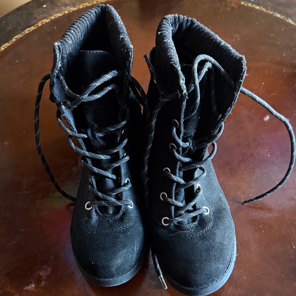 Black Lace-Up Boots